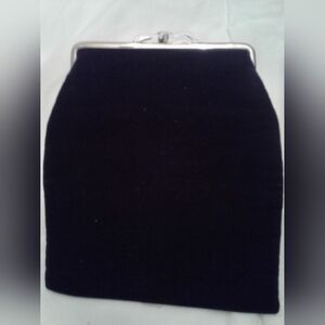 VINTAGE VELVET HANDBAG WITH CLASP